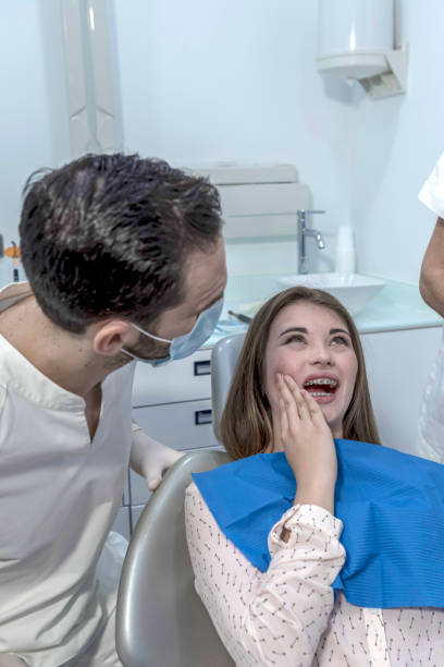 Best Dentist for Tooth Abscess  in Reno, OH